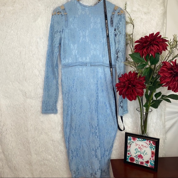 PRETTYLITTLETHING ⭐️NWT⭐️ Lace Midi Dress size 6 - Picture 4 of 12